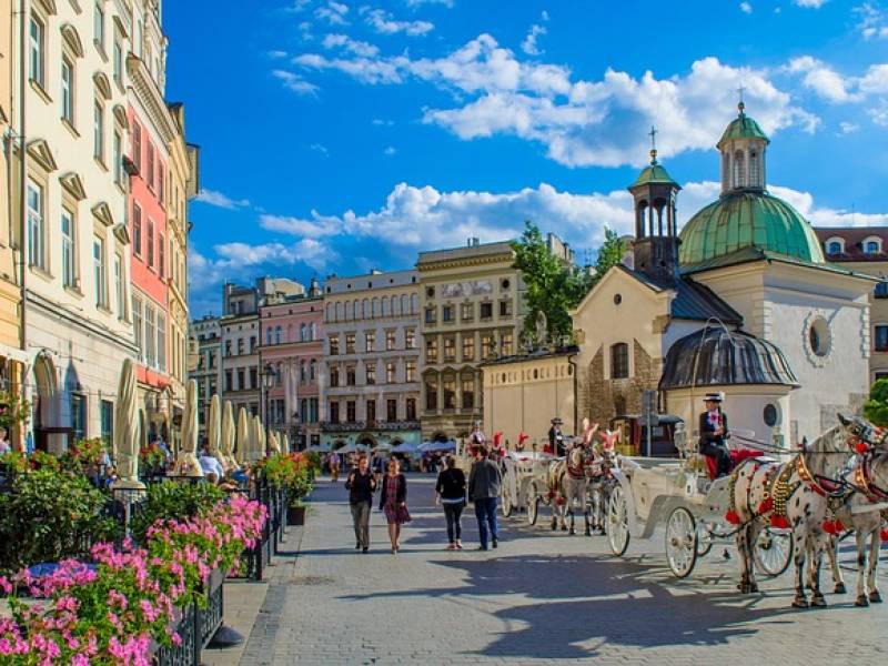 Kraków - co warto zwiedzić i jak poruszać się po mieście? 